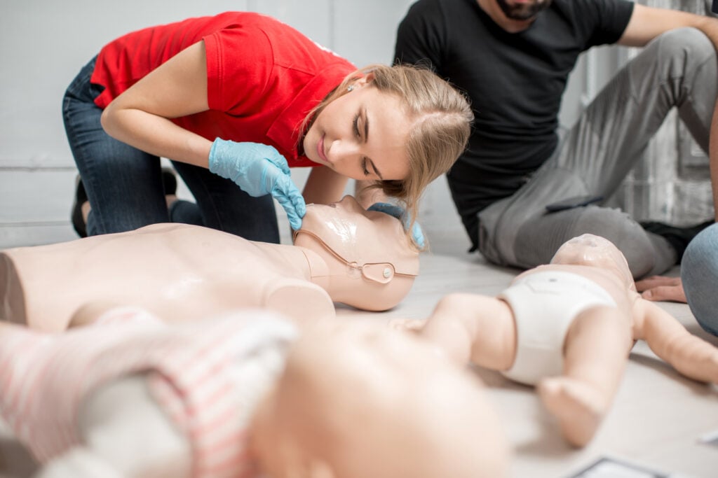 HLTAID009 CPR courses adult CPR in Adelaide