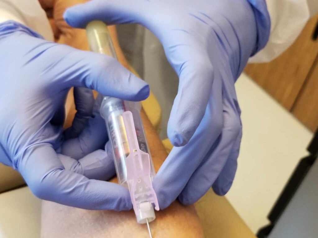 effectively administer subcutaneous injections